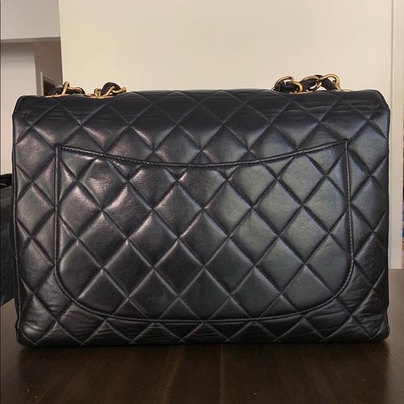 ❌SOLD❌Authentic Chanel XL CC jumbo flap - Picture 2 of 16
